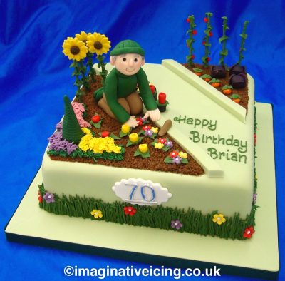 Grandad Gardener gardening Birthday Cake