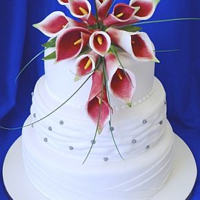 Lily White Wedding Cake - Burgundy
