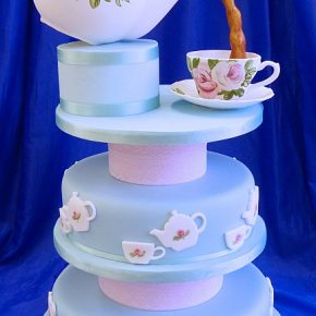 Vintage Teapot Wedding Cake